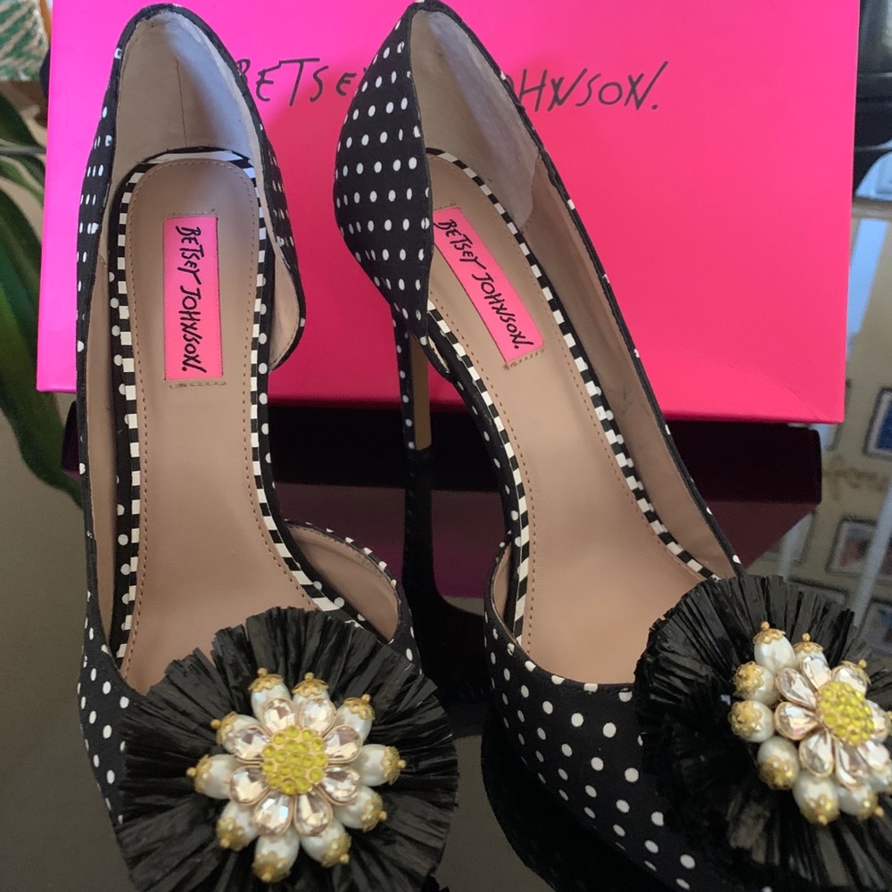 Betsy Johnson Heels🌻✨